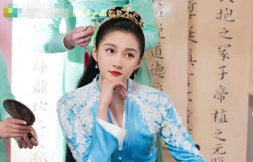 关晓彤王安宇大理复刻《小巷人家》:演技大爆发,重现经典之作 关晓彤王安宇大理复刻《小巷人家》:演技大爆发,重现经典之作